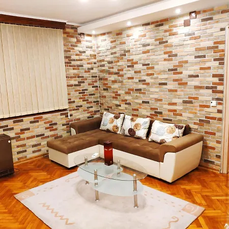 V2 With Love - Vintage Modern And Spacious Belgrade Exterior photo